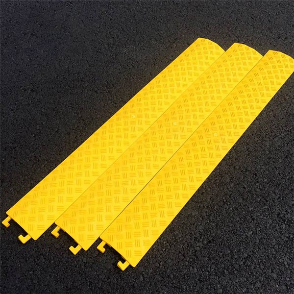 Liên hệ Hành Tinh Xanh để mua ốp bảo vệ dây điện, dây cáp