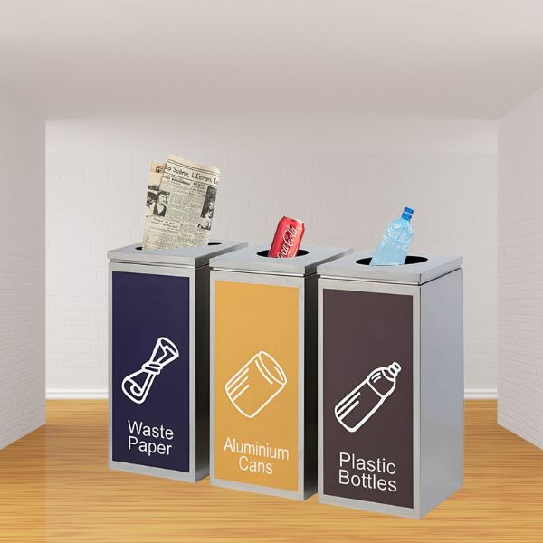 Thiết kế nhiều ngăn tiện lợi cho việc phân loại rác