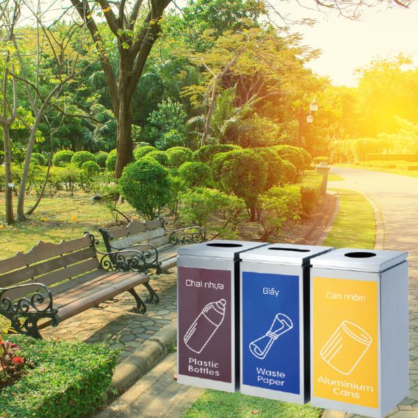 Mẫu thùng rác inox 3 ngăn sử dụng được ở ngoài trời
