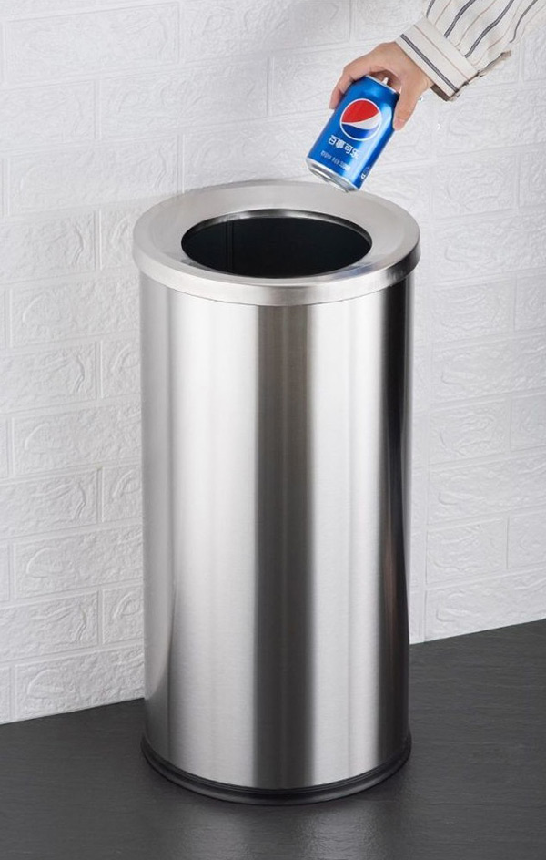 Dễ dàng bỏ rác vào thùng nắp hở