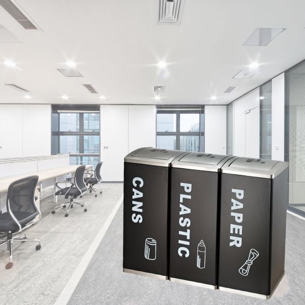 Thùng rác 3 ngăn phù hợp cả trong nhà lẫn ngoài trời