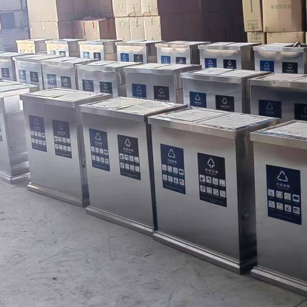 Liên hệ Hành Tinh Xanh để mua ngay thùng rác 2 ngăn