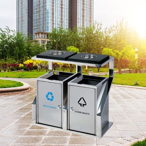 Thùng rác ngoài trời kiểu dáng đôi có mái che, gạt tàn thuốc