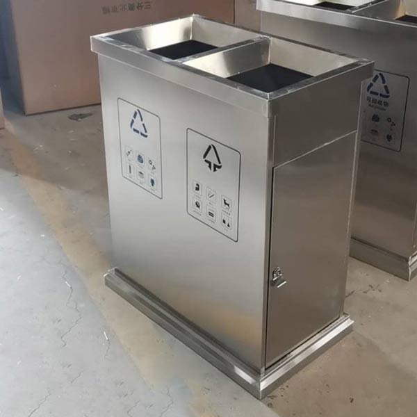 Hành Tinh Xanh có sẵn thùng rác đôi ngoài trời inox tại kho