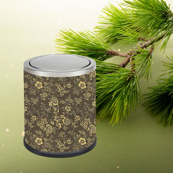 Thiết kế thùng rác nhỏ gọn, hạn chế mùi hôi