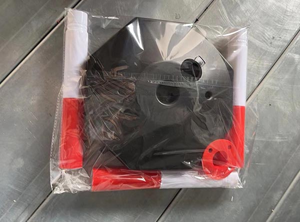 Bộ sản phẩm trụ cảnh báo nguy hiểm được đóng gói