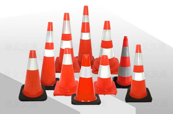 Cọc tiêu chóp nón - thế mạnh của Hành Tinh Xanh