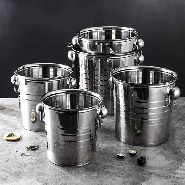 Hành Tinh Xanh bán các loại xô đựng đá khác nhau