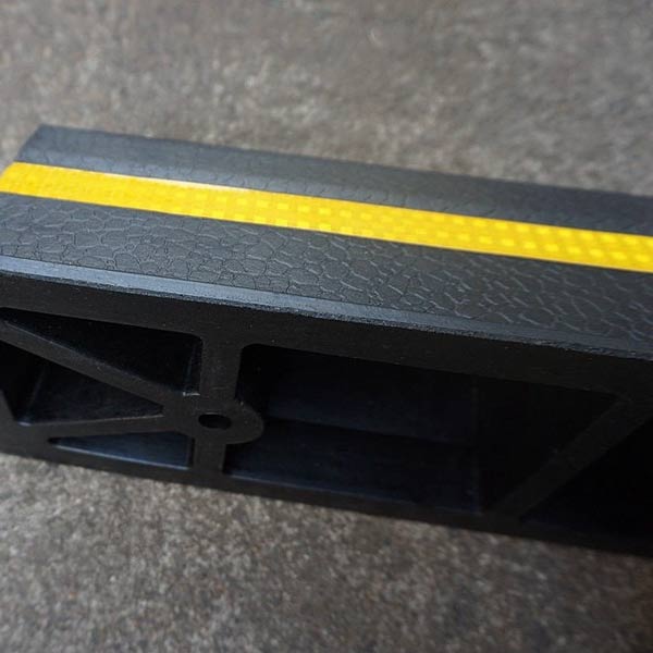 Phản quang vàng sắc nét