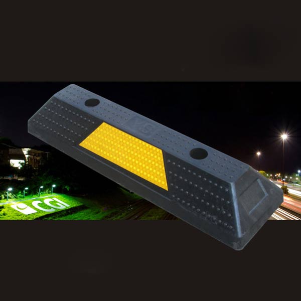 Mẫu cục canh bánh xe thiết kế đẹp, có phản quang