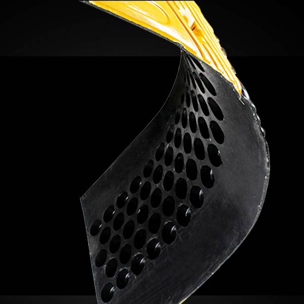 Cao su mang lại sự dẻo dai cho gờ giảm tốc