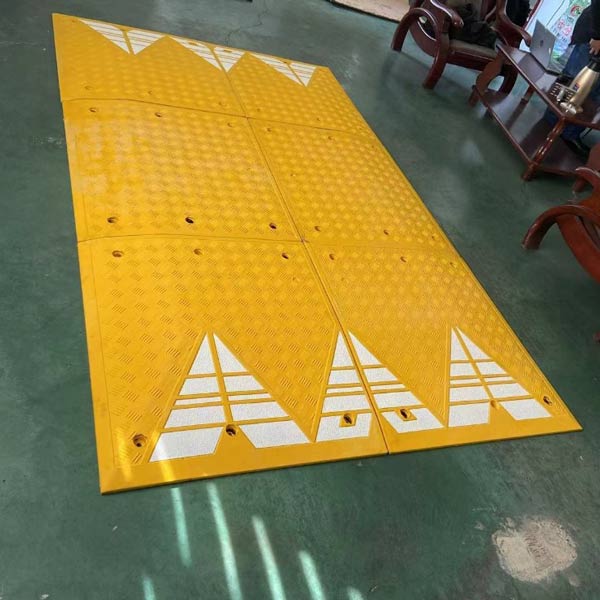 Mẫu gờ giảm tốc độ loại bản rộng 100cm