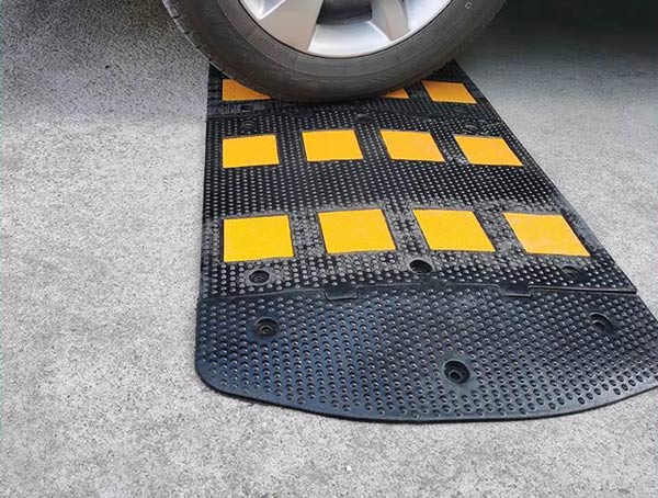 Kết cấu vững chắc phù hợp mọi phương tiện