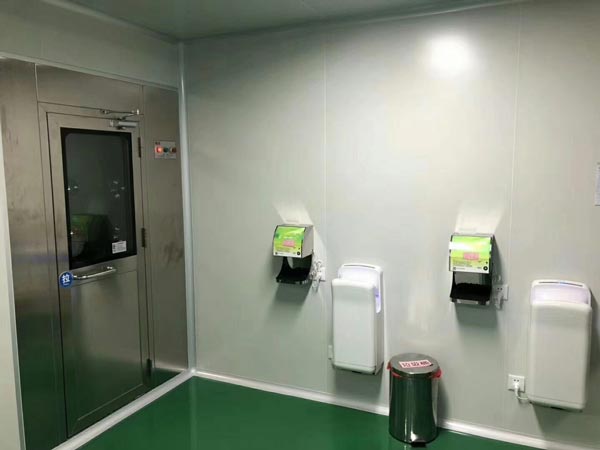 Máy hơ tay công suất lớn 2000W Poliva lắp trong nhà vệ sinh công cộng