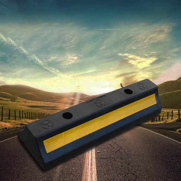 Thanh chặn bánh xe phản quang bằng cao su