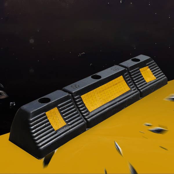 Gờ chặn bánh xe ô tô, xe máy có phản quang