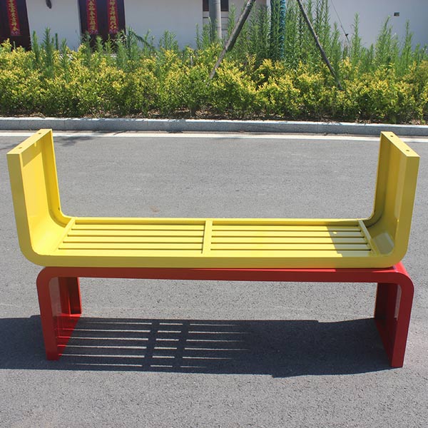 Kích thước ghế công viên nhỏ gọn, hợp lý