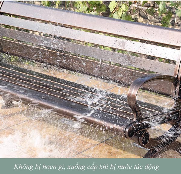 Ghế có thể chịu được mưa nắng