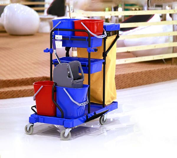 Liên hệ Hành Tinh Xanh để mua ngay xe đẩy làm vệ sinh đa năng