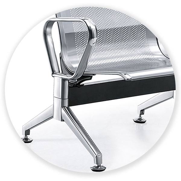 Cận cảnh tay ghế băng 4 chỗ ngồi