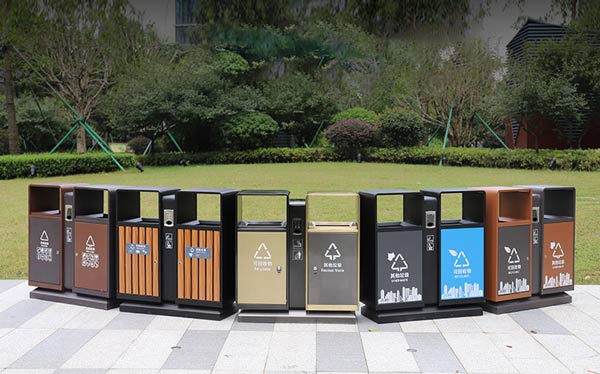 Hành Tinh Xanh sở hữu nhiều mẫu thùng rác đường phố đẹp