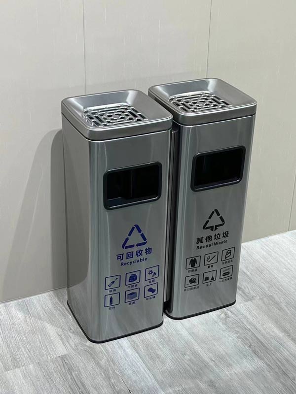 Thùng rác đôi có gạt tàn cao cấp sản xuất từ inox 304