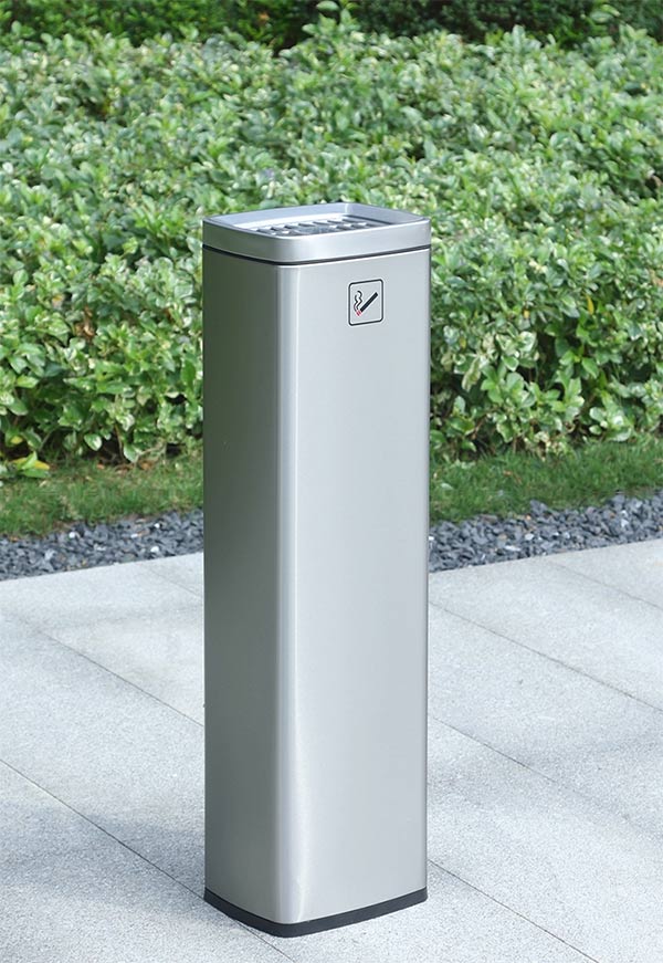 Kiểu dáng trụ gạt tàn inox được đánh giá cao