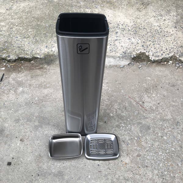 Hình ảnh thực tế trụ đựng tàn thuốc lá công cộng