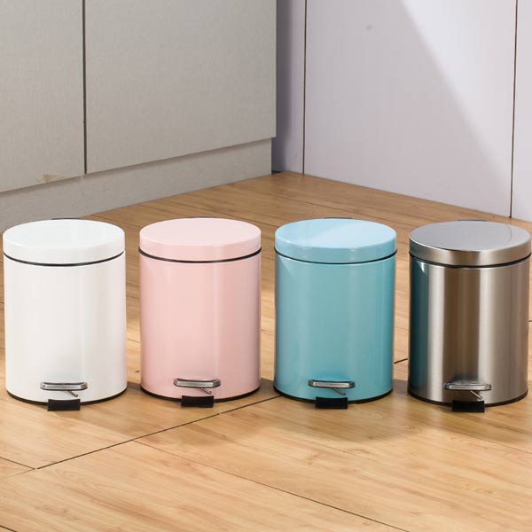 Thùng rác đạp chân bằng inox phủ sơn màu bên ngoài
