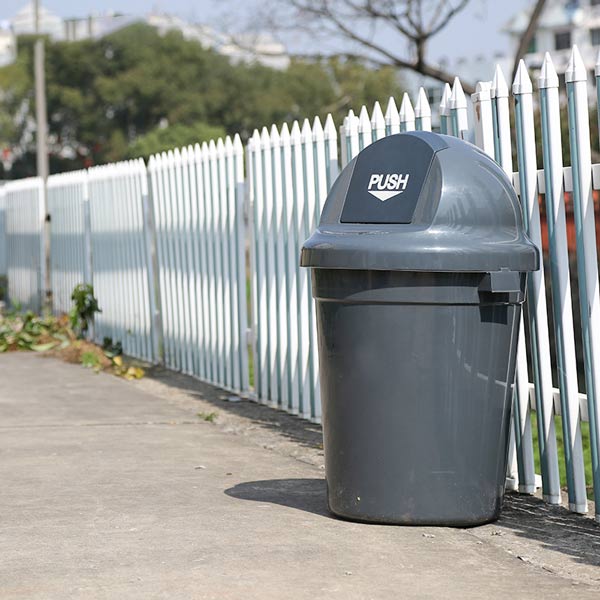 Thùng rác nhựa 100L sử dụng ở ngoài trời