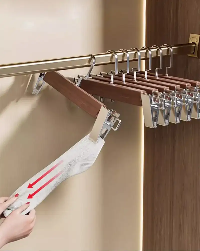 Móc kẹp quần áo chắc chắn, chống rơi